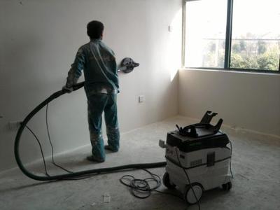 西罡喷腻子 紧跟市场潮流，推动涂装工程新变革